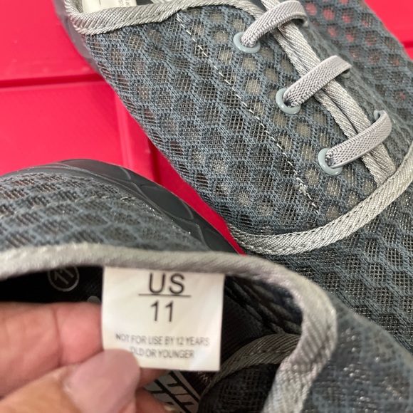 * Wave Runner Water Shoes - Quick Drying Aqua Sneaker, Size 11 - Picture 6 of 7